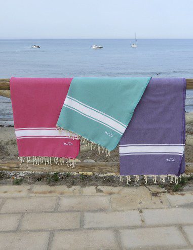Toalla de playa Corfu 2x1m. — Color: Fucsia | Blanco