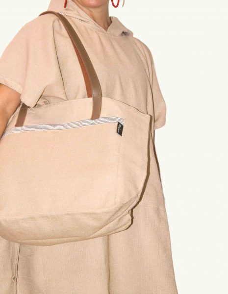 Bolso asa cuero Natte  botón — Color: Arena