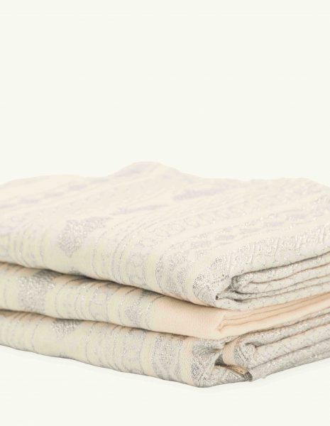 Deco Lurex, Mano de Fátima 2x1m. — Color: Crudo | Plata