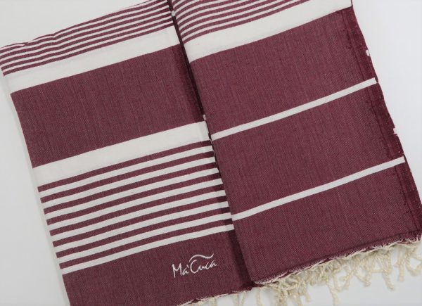 Cubrecama ARTHUR 3x2m. — Color: Burdeos | Blanco