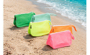 Cómo elegir el bolso y el neceser de viaje perfectos para este verano