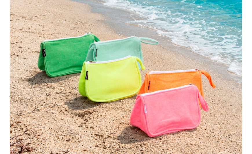 Cómo elegir el bolso y el neceser de viaje perfectos para este verano